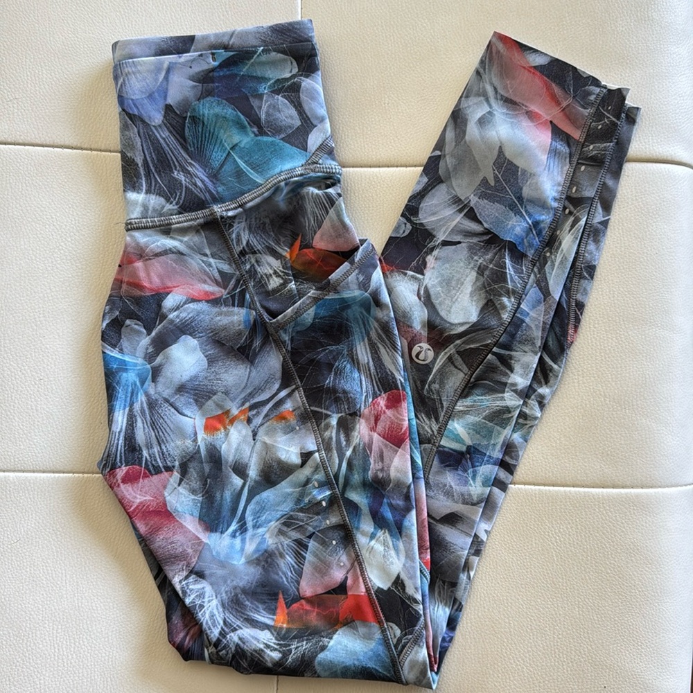 NWOT Lululemon Fast and Free Tight